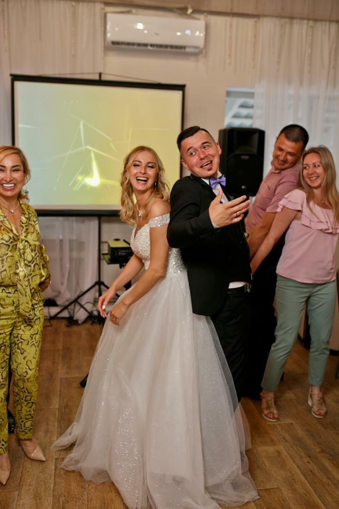 свадебные ведущие , свадьба, свадьба в Уфе, ведущая Анна Тетерюк Ведущая вокалистка Анна Тетерюк